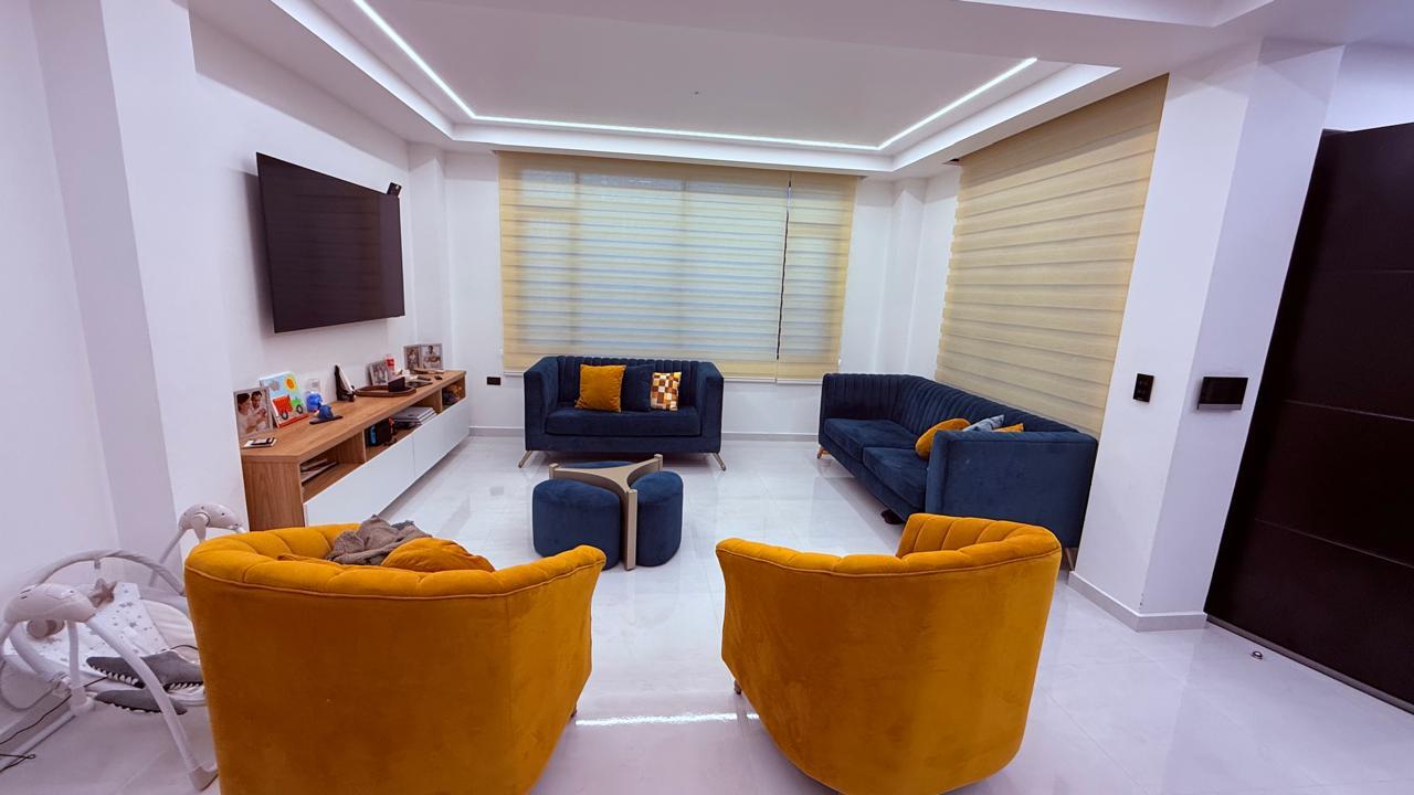 Cómo elegir Persianas Zebra para una sala moderna | Guía Completa 2026 - CORTIMAX Blog persianas-zebra-riobamba.webp
